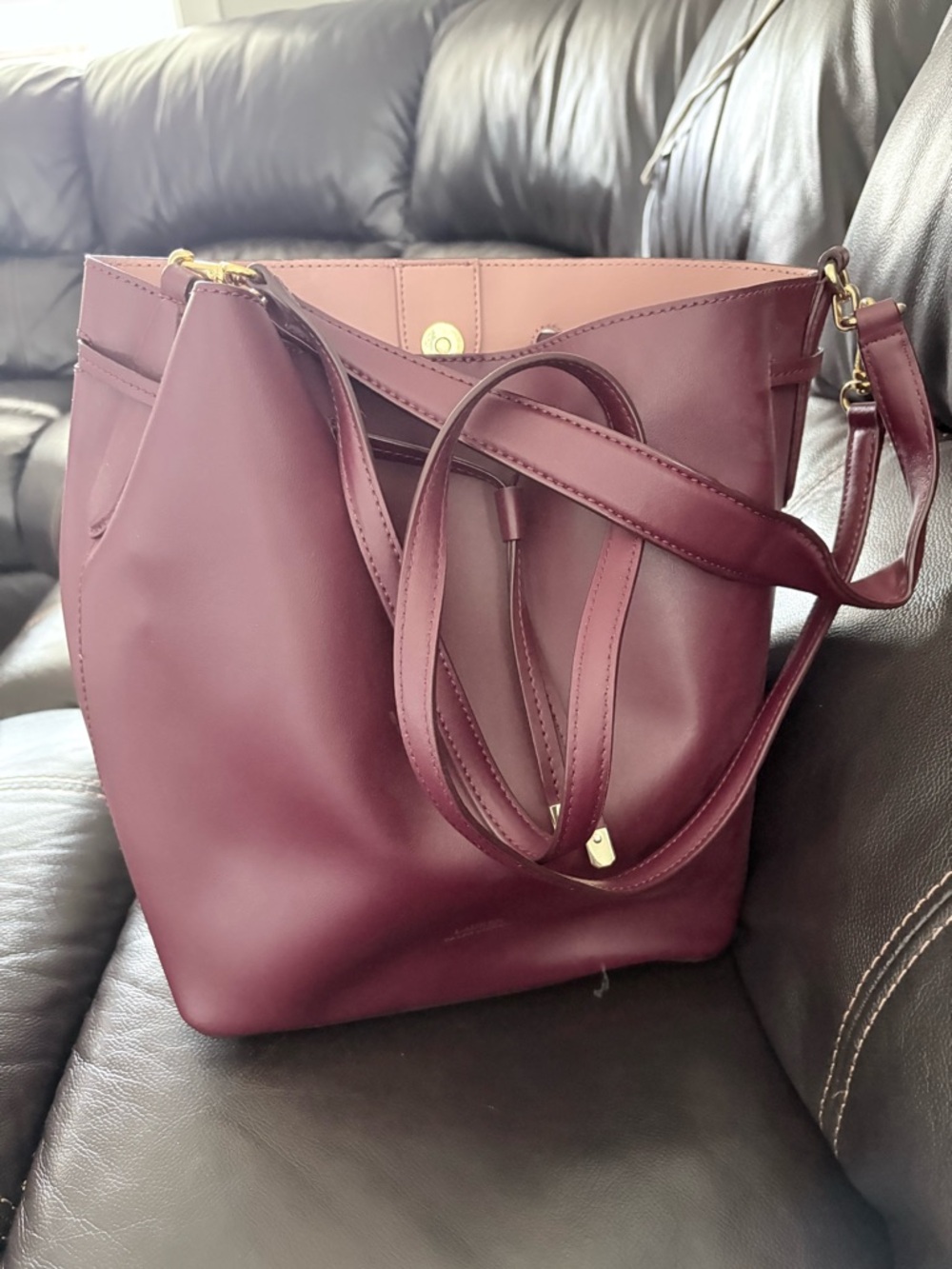 Ralph Lauren Women's Burgundy Leather Bucket Bag - Stylish Everyday Tote